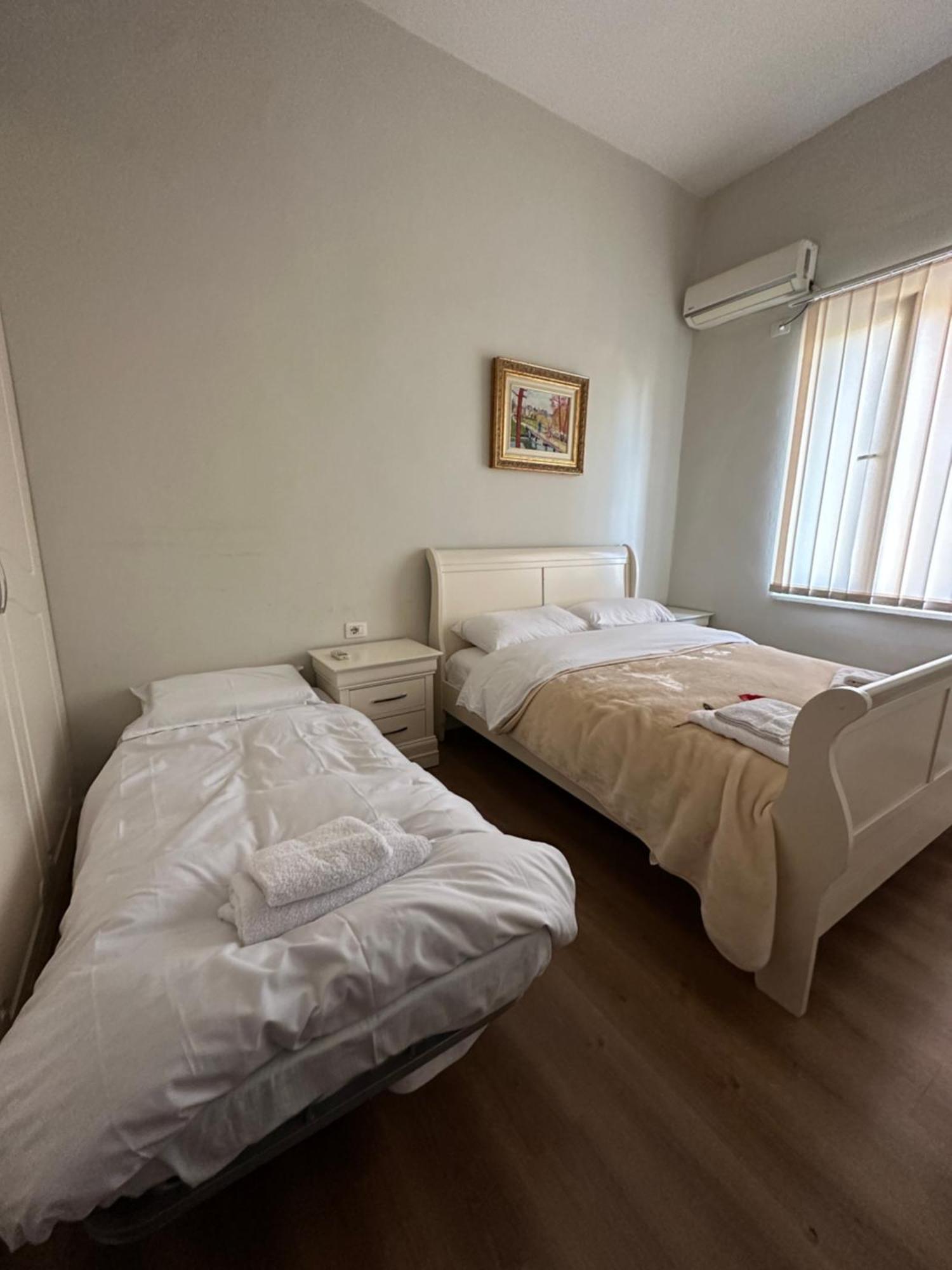 Kelly'S Cozy Hideaway - Central Tiranë Ngoại thất bức ảnh