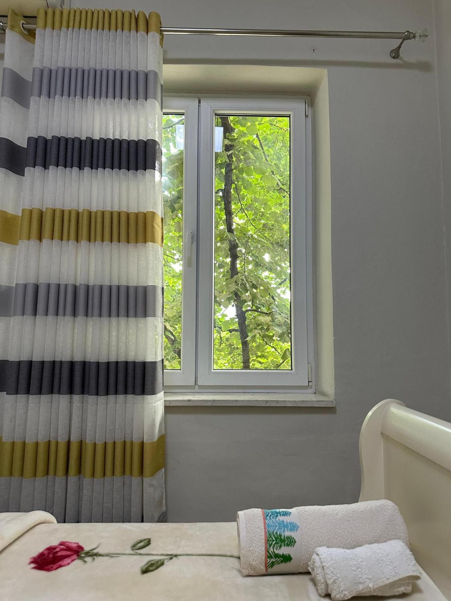 Kelly'S Cozy Hideaway - Central Tiranë Ngoại thất bức ảnh