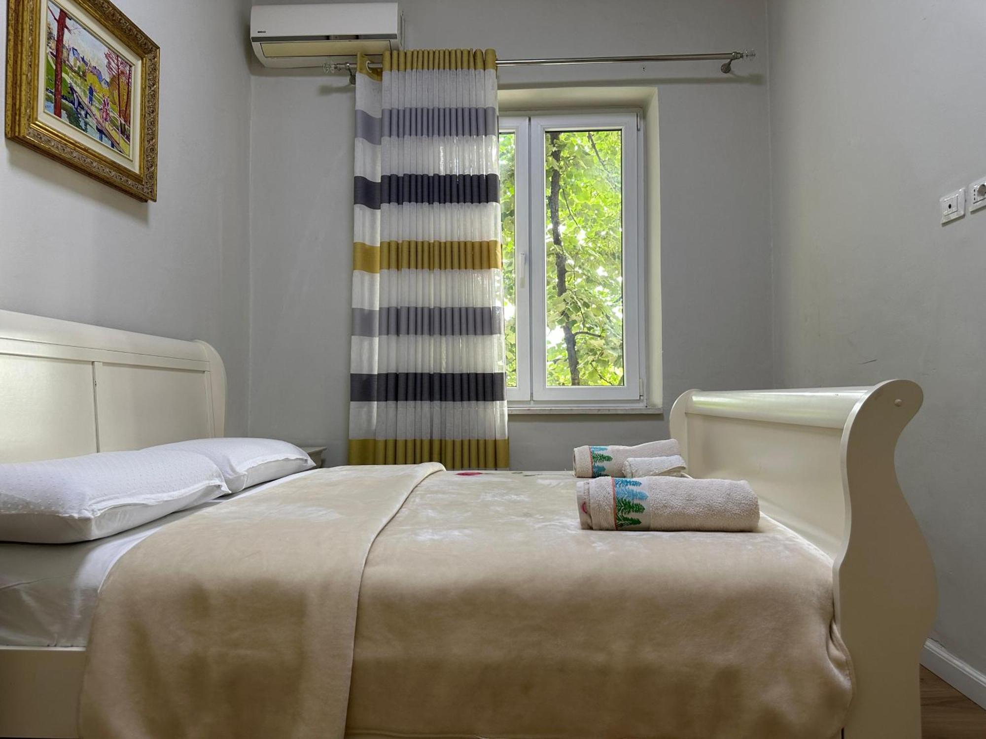Kelly'S Cozy Hideaway - Central Tiranë Ngoại thất bức ảnh