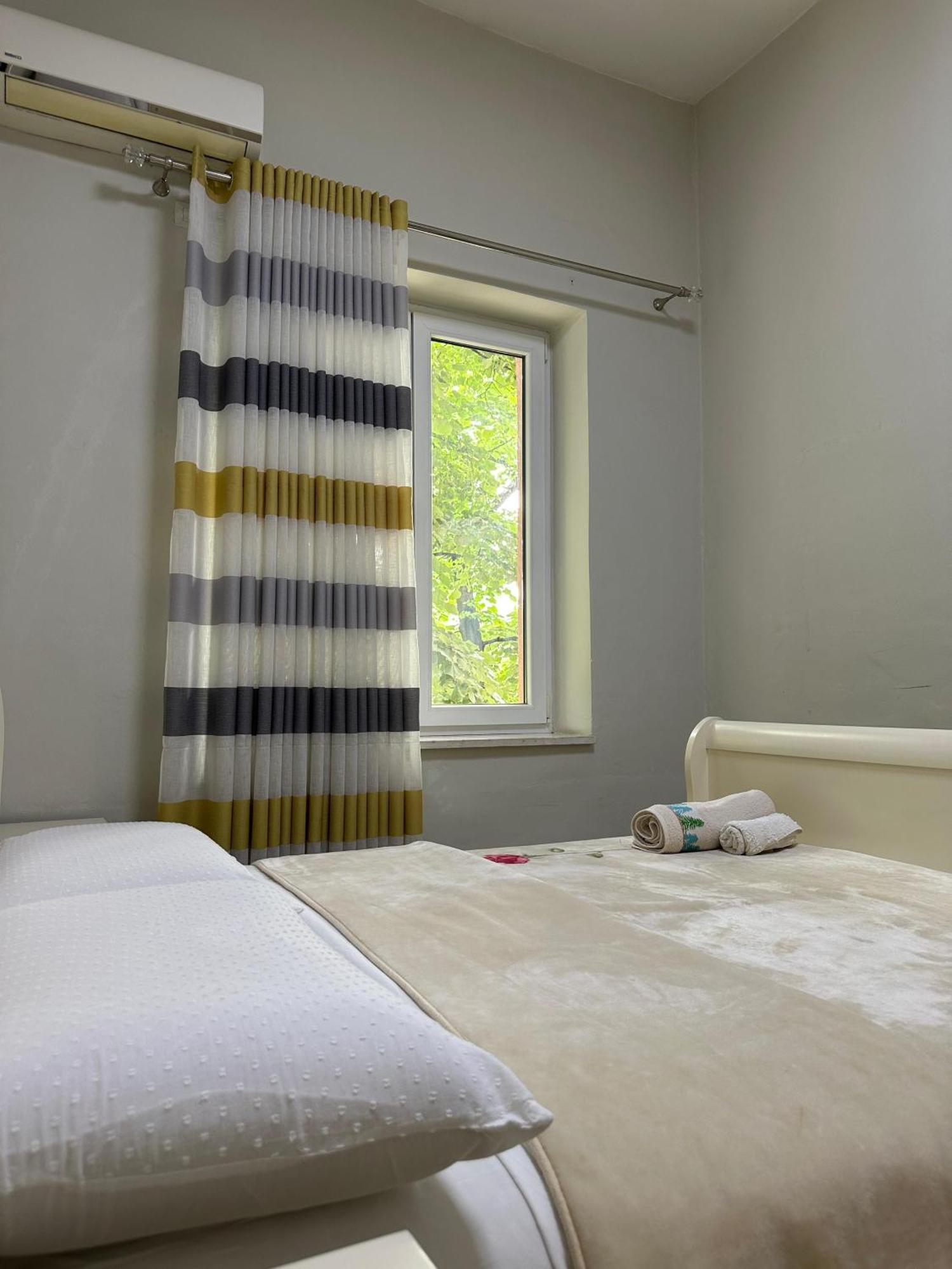 Kelly'S Cozy Hideaway - Central Tiranë Ngoại thất bức ảnh